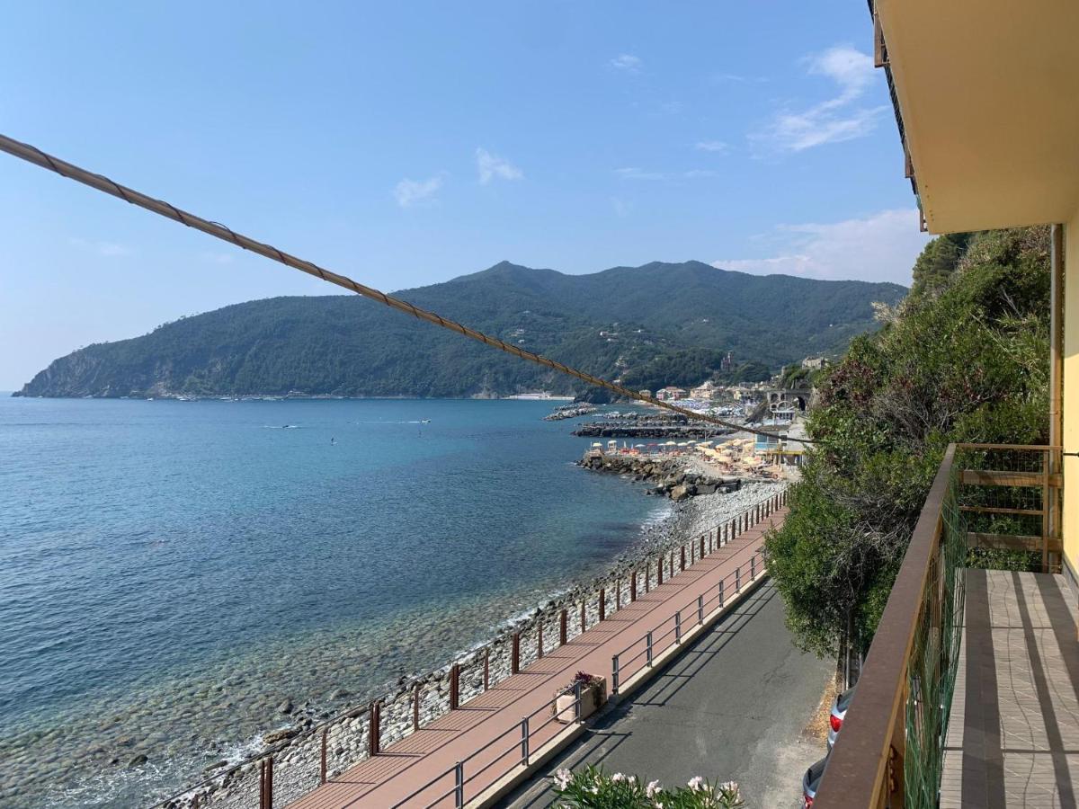 M'Illumino D'Immenso - Moneglia Apartments Exterior photo