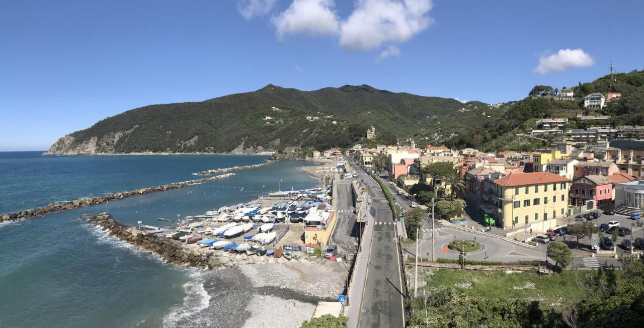 M'Illumino D'Immenso - Moneglia Apartments Exterior photo