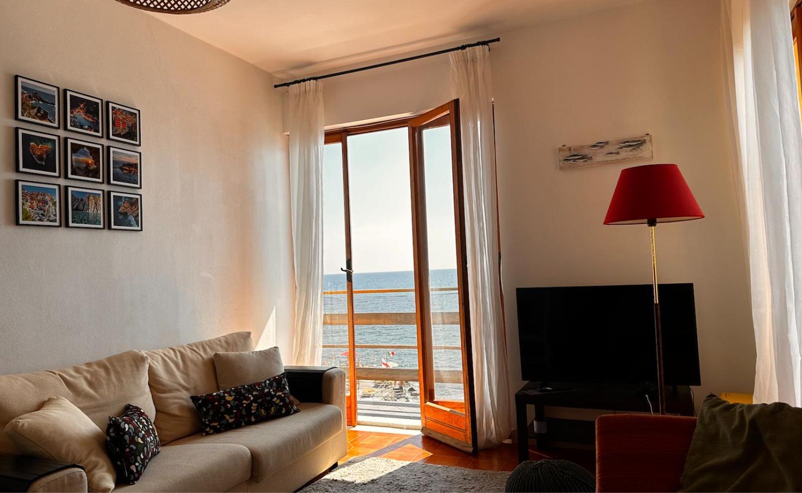 M'Illumino D'Immenso - Moneglia Apartments Exterior photo